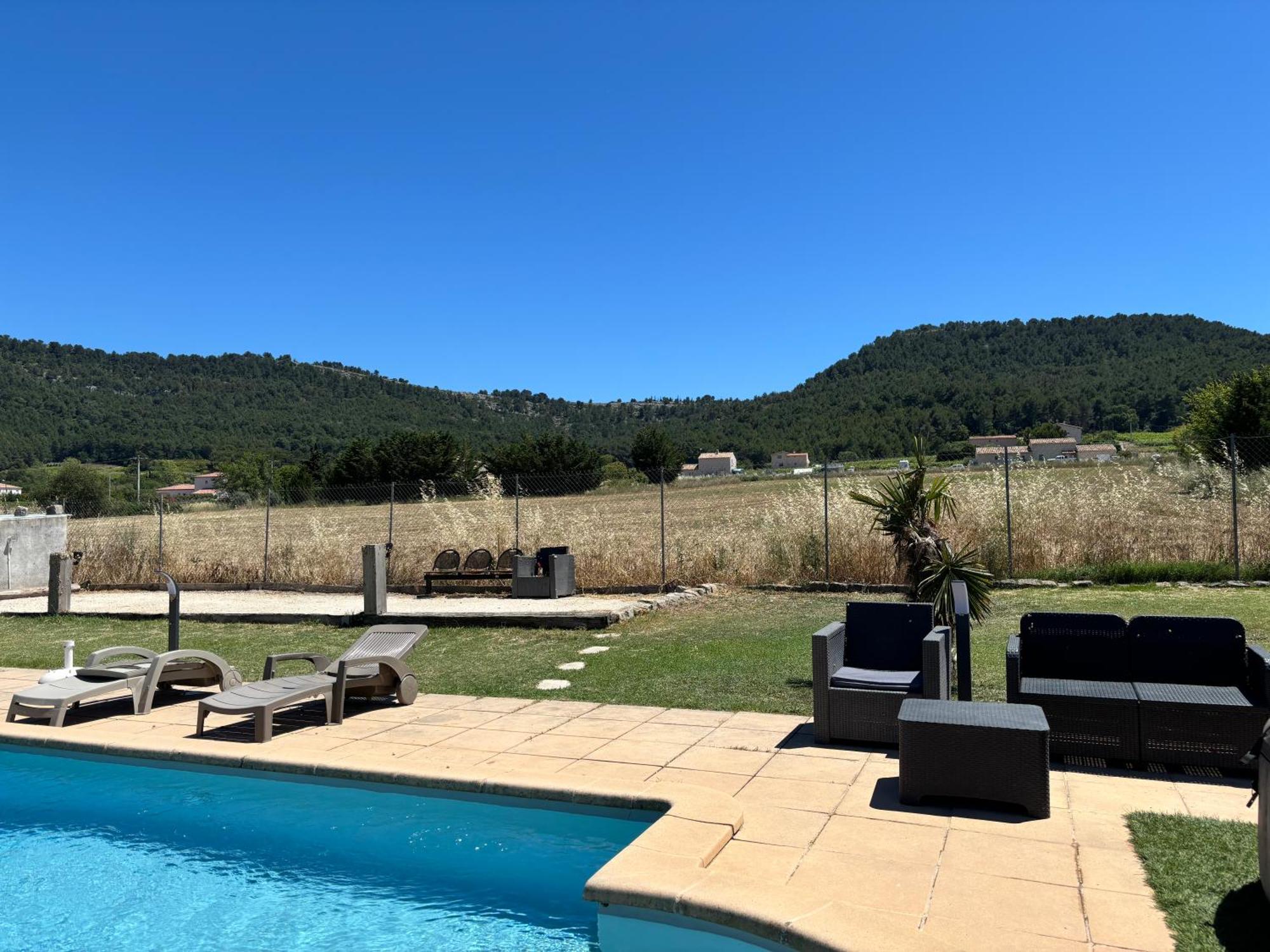 Appart. 4 Pers A 6 Kms De Cassis Avec Acces Piscine Roquefort-la-Bédoule Exteriör bild
