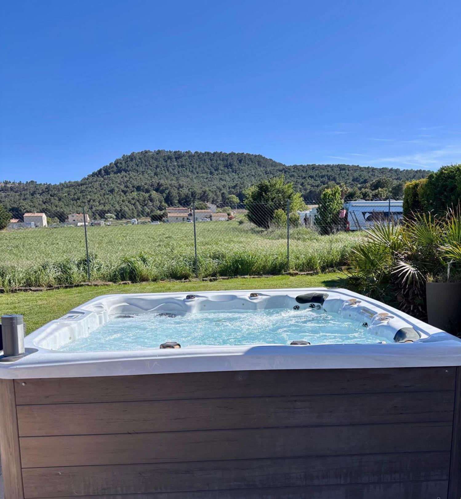 Appart. 4 Pers A 6 Kms De Cassis Avec Acces Piscine Roquefort-la-Bédoule Exteriör bild